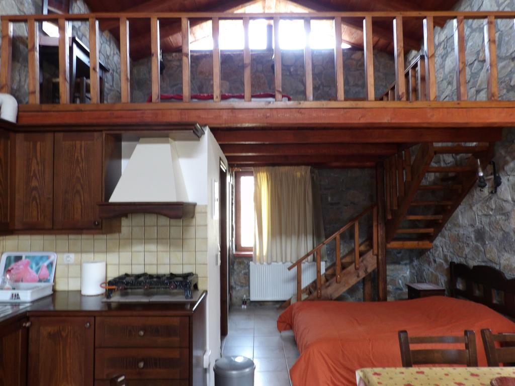 Arodamos Guesthouse Krousonas  Exterior foto
